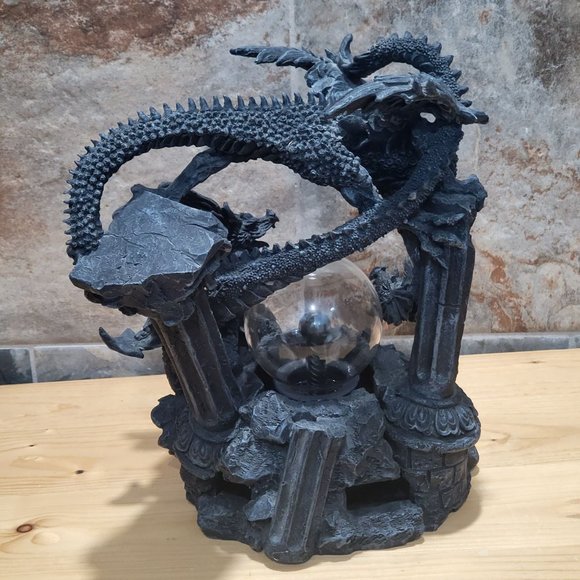 Dark Dragons of the Earth with Plasma Ball Statue - Picture 12 of 14